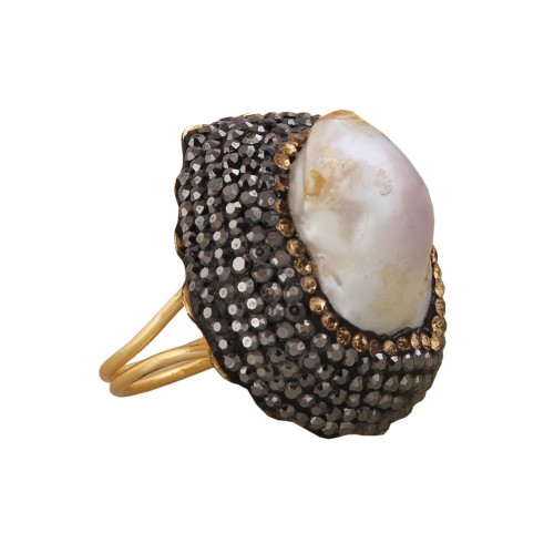 Baroque pearl and crystal Ring