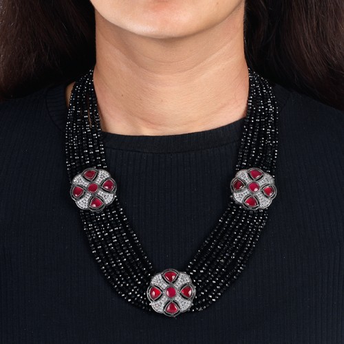Zahra Black necklace