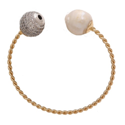 Baroque pearl cuff